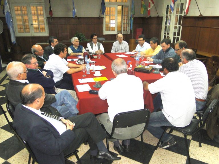 Seguridad rural y control de plagas abordó la Mesa Agropecuaria