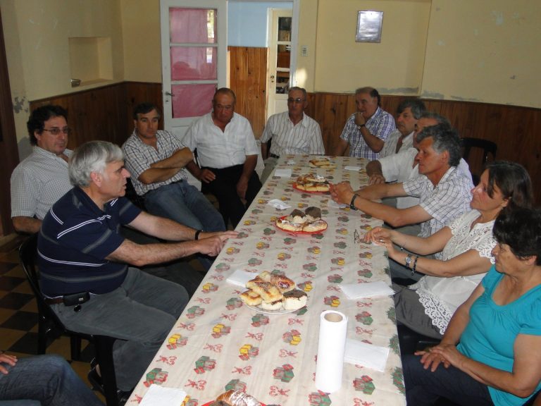 Battistella desayunó en Morea con vecinos