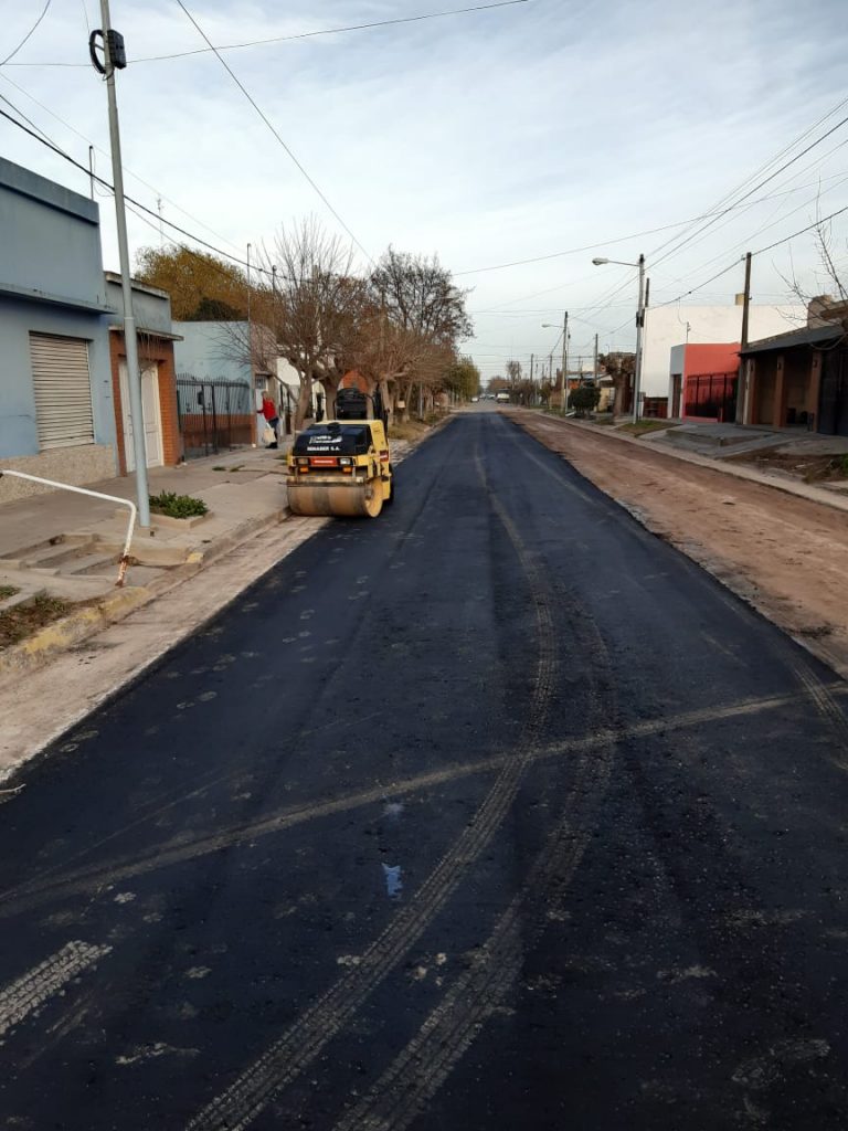 En Carlos Casares se pavimentan 26 cuadras