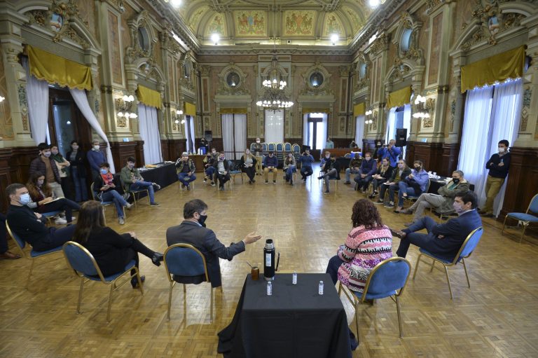 Kicillof saludó a las y los trabajadores de prensa en el Día del Periodista