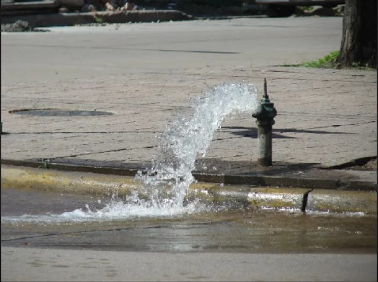 Nuevo drenaje de cañerías en Nueve de Julio