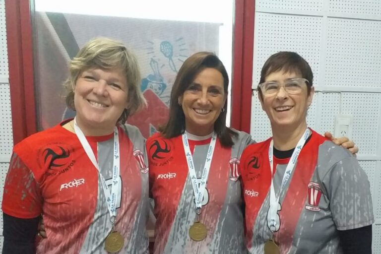 Alegres ‘Kosiukas’ de Atlético campeonas nacionales de Newcom