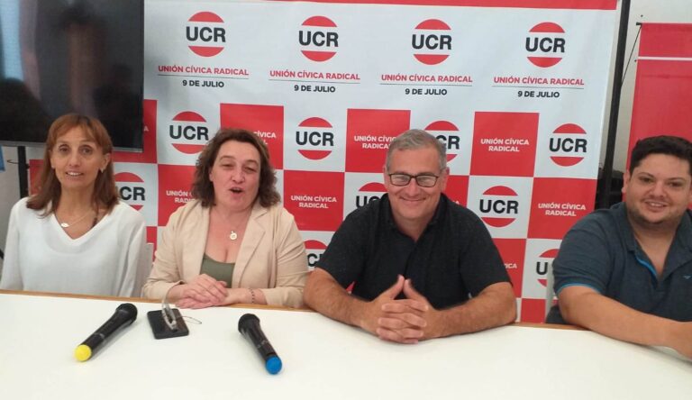 El Comité de la UCR recibe la visita de Eugenia Gil