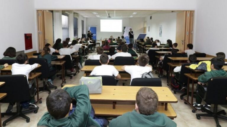 Se libera a los Colegios Privados denunciar el pago de las cuotas que cobran por el servicio de educación