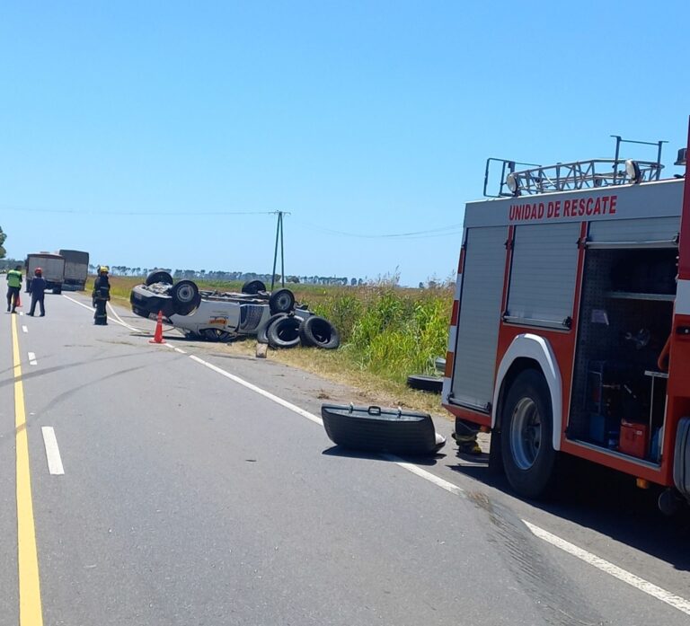 Vuelco en Ruta provincial 65 cerca de Dudignac