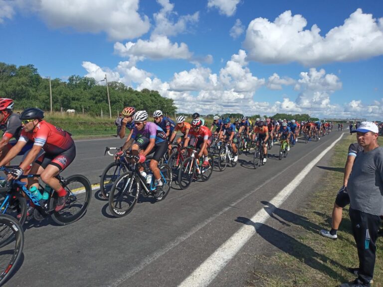 Competencia de Profesionales en el Autódromo de 9 de Julio