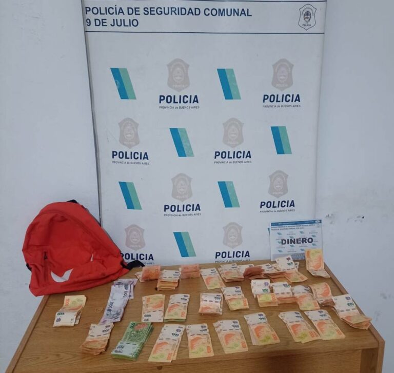 La Policia recupera un dinero sustraído de una local comercial