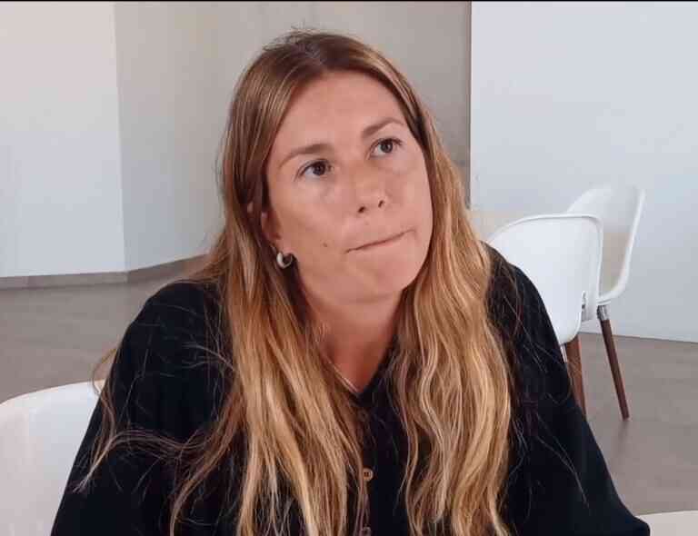 Julia Menéndez: “Siendo el primer día de inscripción, mucha gente fue la que se acercó”