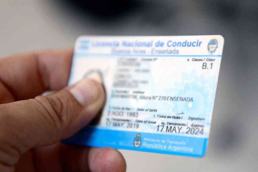 Licencias de Conducir: Deben coincidir los nombres y domicilio en DNI y ...