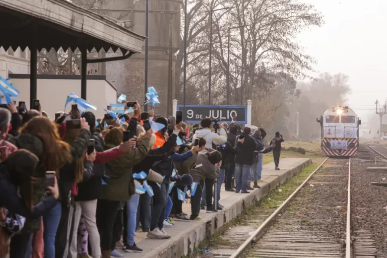 ‘Cuidemos el Tren’ recoge firmas para que continúe el servicio Once-Pehuajó