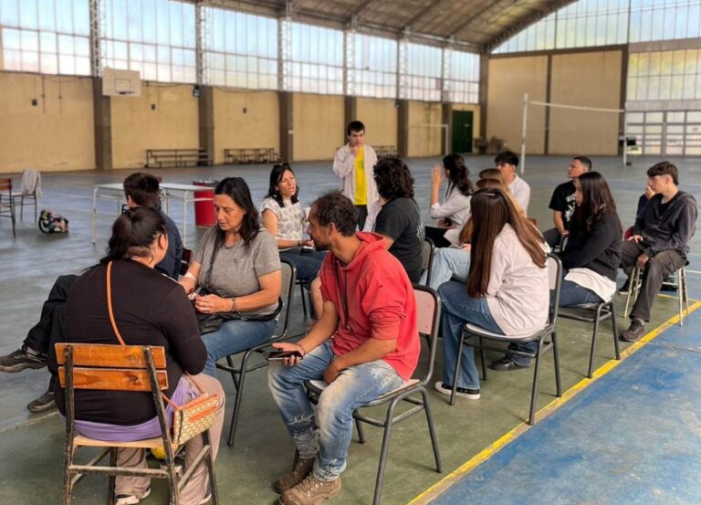 Acto solidario de 87 donantes de sangre en la Escuela Normal Superior