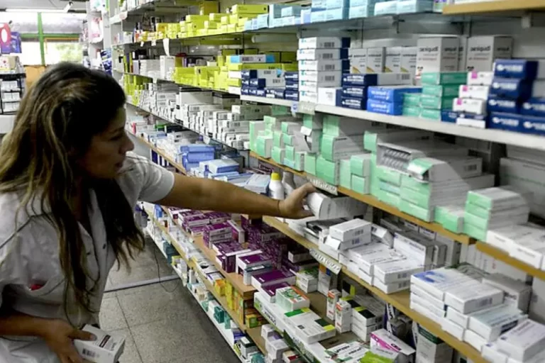 Los medicamentos de venta libre podrán ser exhibidos en góndolas en las farmacias