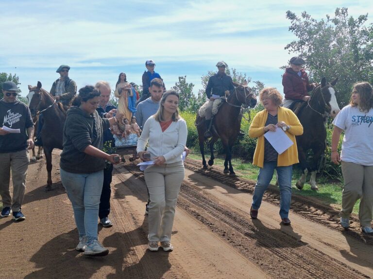 María José Gentile se sumó en El Tejar a las Fiestas Patronales