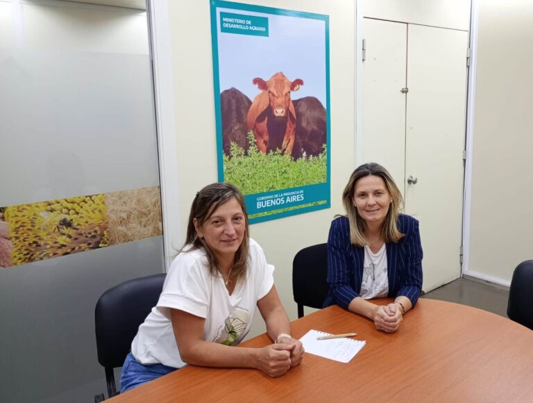 María José Gentile gestiono en La Plata el final del acceso a Naón y ampliar la red de agua para Barrios Unidos