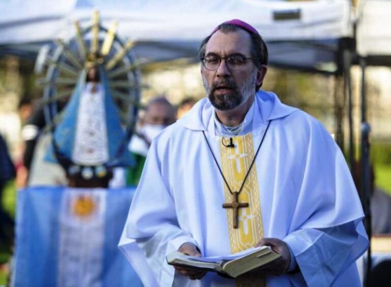 El papa Francisco nombró arzobispo de La Plata a monseñor Gustavo Carrara